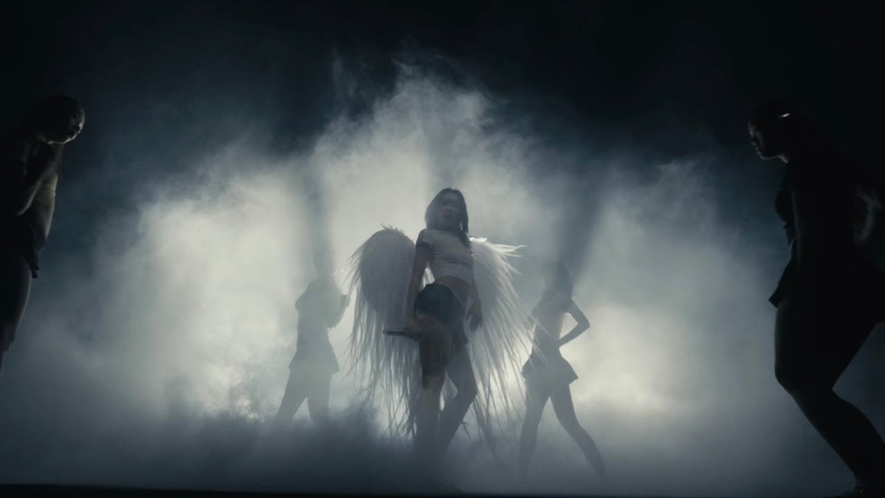 Lexie Liu – MAGICIAN (2024 Tour Live Performance)