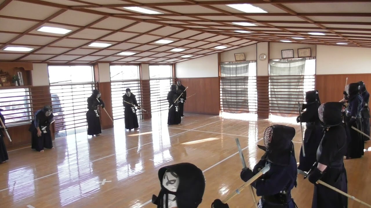 2025-11-22(3)土曜日の稽古、前半(奥側)