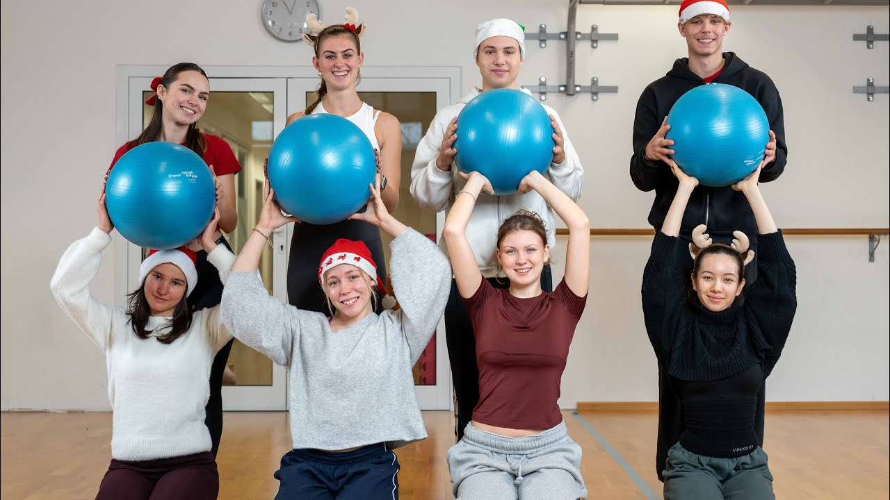 Weihnachtsspiele mit Ball &ndash; kreative Gruppenideen f&uuml;r Schule und Verein