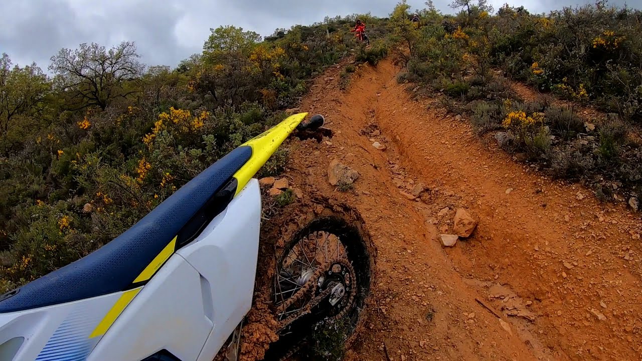 Peleando con el barro botijero
