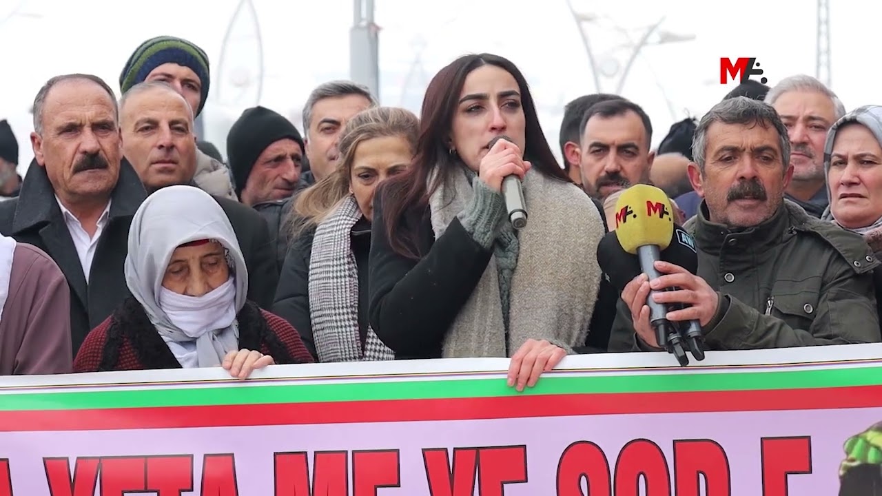 EBEX’TE KİTLESEL ROJAVA YÜRÜYÜŞÜ