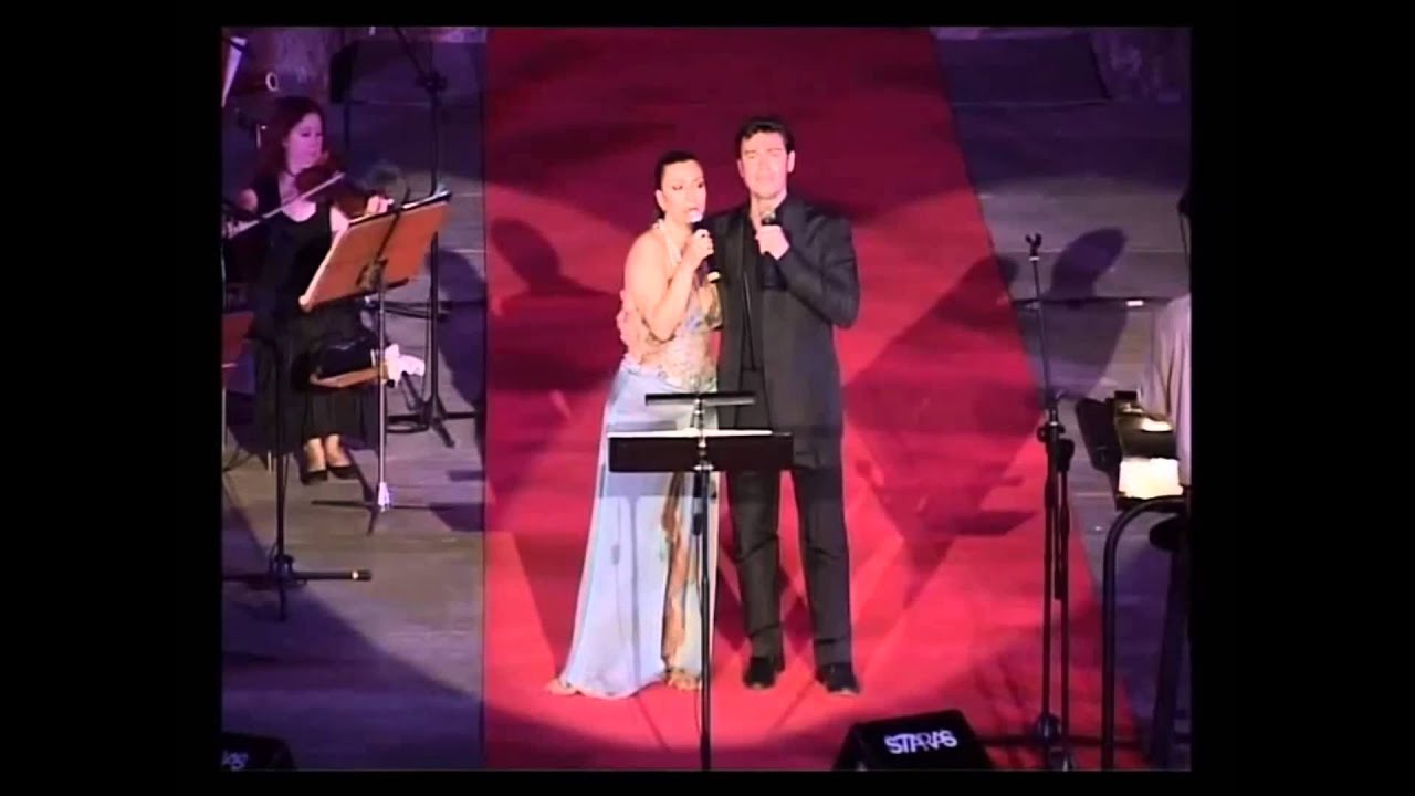 Asteri mou,Feggari mou - Mario Frangoulis live with Feryal Türkoğlu