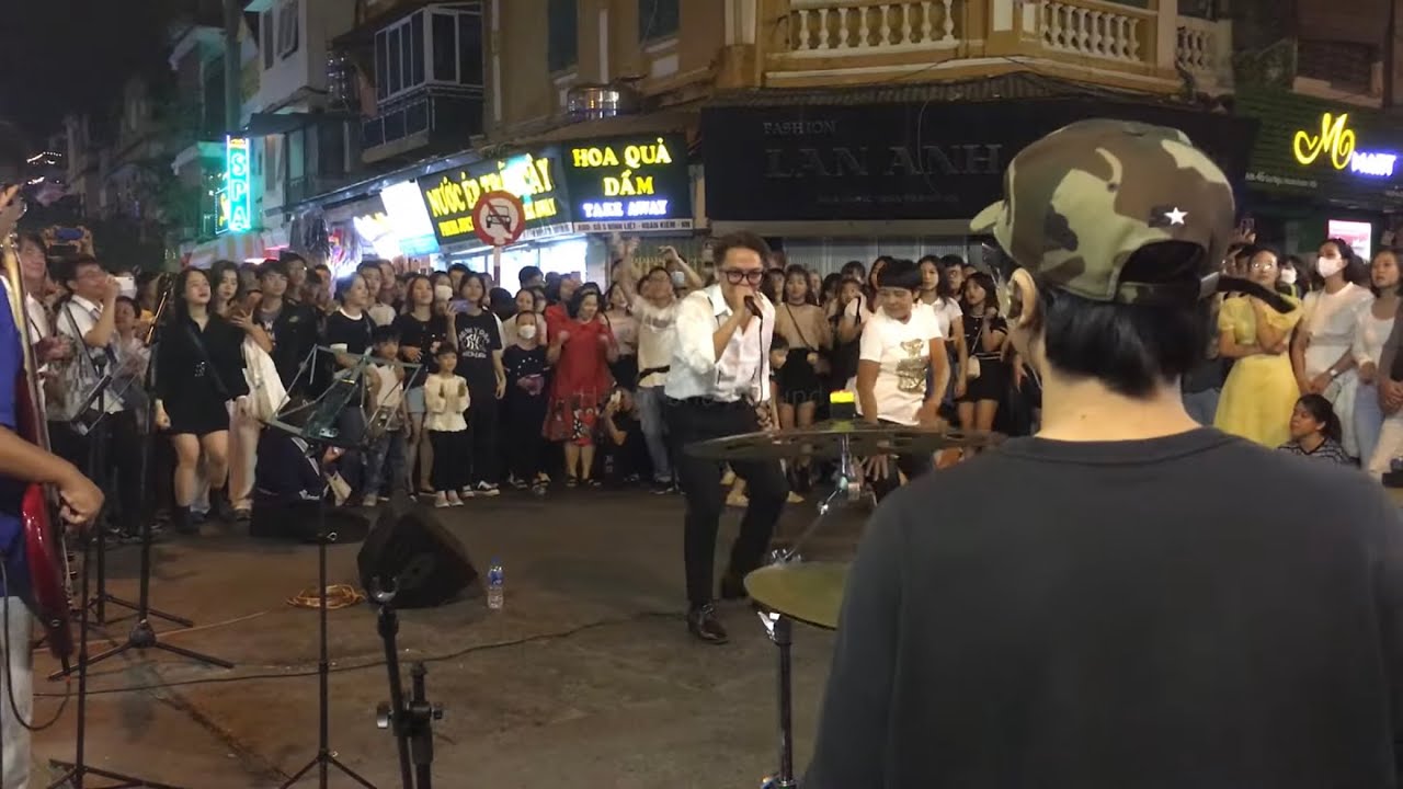 Now we've lost each other - Hot TikTok - Tuan Hung | Let's break up | Street music #haa