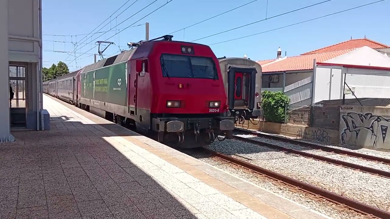 Carruagens 1 classe sorefame + locomotiva Siemens cruzando com IC Lisboa oriente -faro