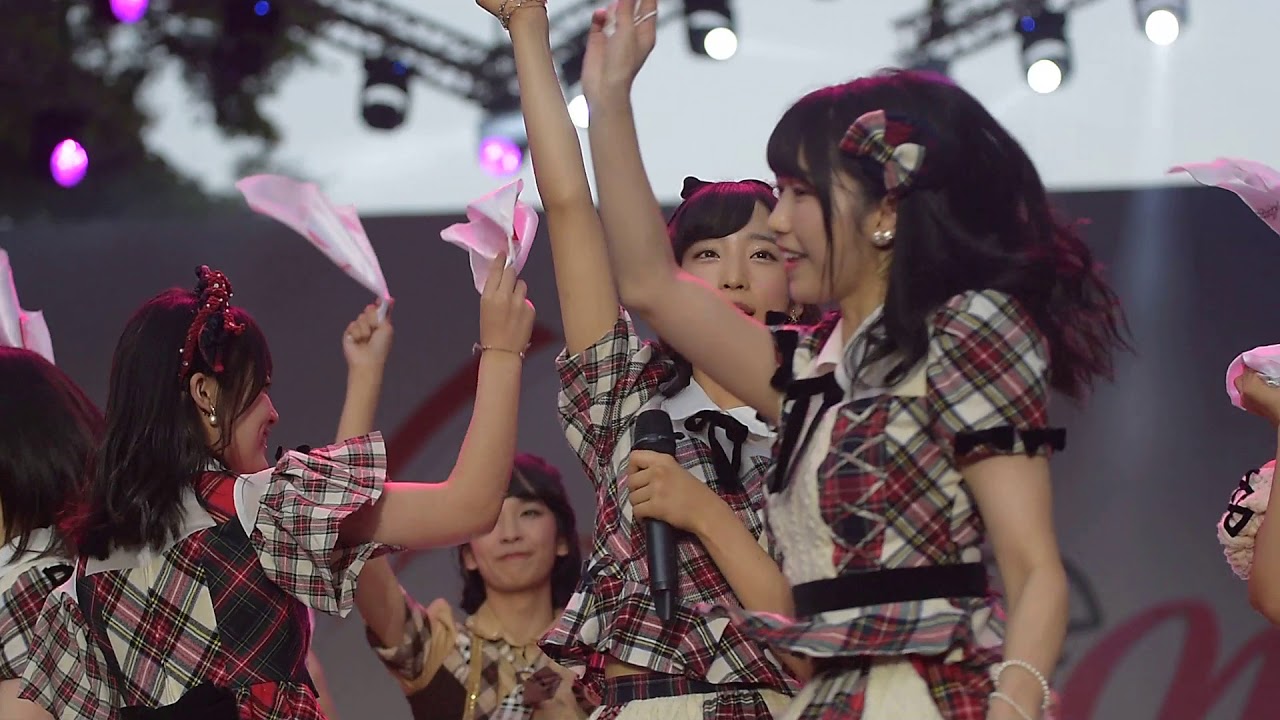 Hikoukigumo ( Jekak Awan Pesawat) - Kolaborasi JKT48 X AKB48 at JakJapan Matsuri 09.09.2018