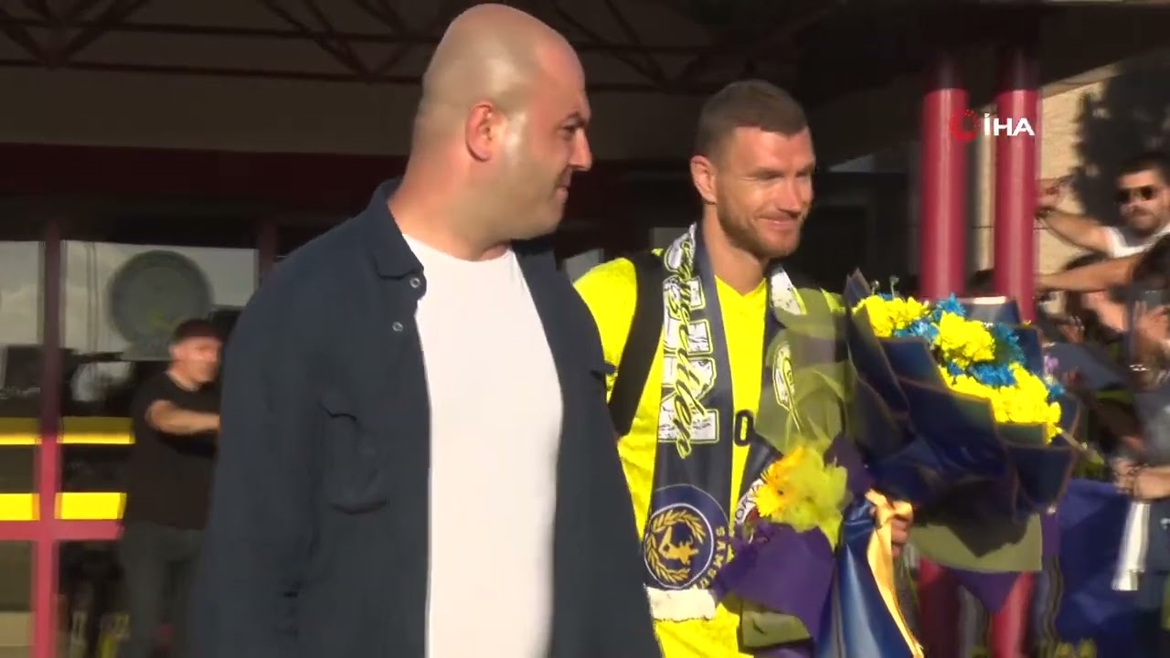 Fenerbahçe kafilesine Samsun’da coşkulu karşılama