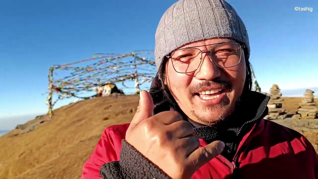 • “Above the clouds at Pikey Peak ⛰️✨मन शान्त, आत्मा प्रसन्न।ཨོཾ་མ་ཎི་པདྨེ་ཧཱུྃ།”