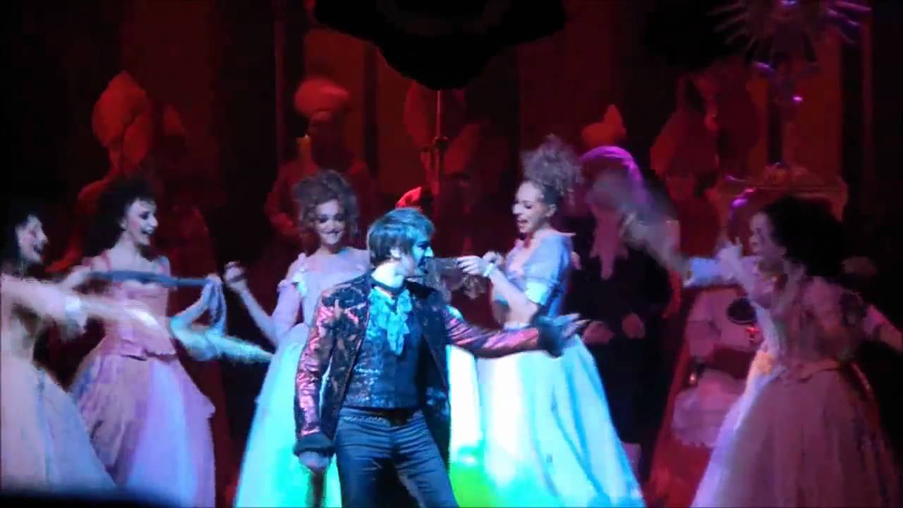 ZAPPING 1  des gags lors de la dernière à Paris le 09.01.2011 Mozart opera rock