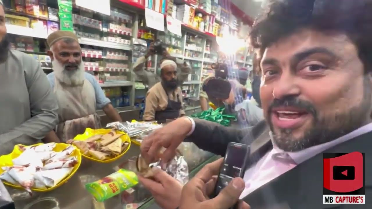 Awami Governor Kamran Khan Tessori  Apna Man Pasand Pan khane Awam Ke darmiyan Puch Gaye