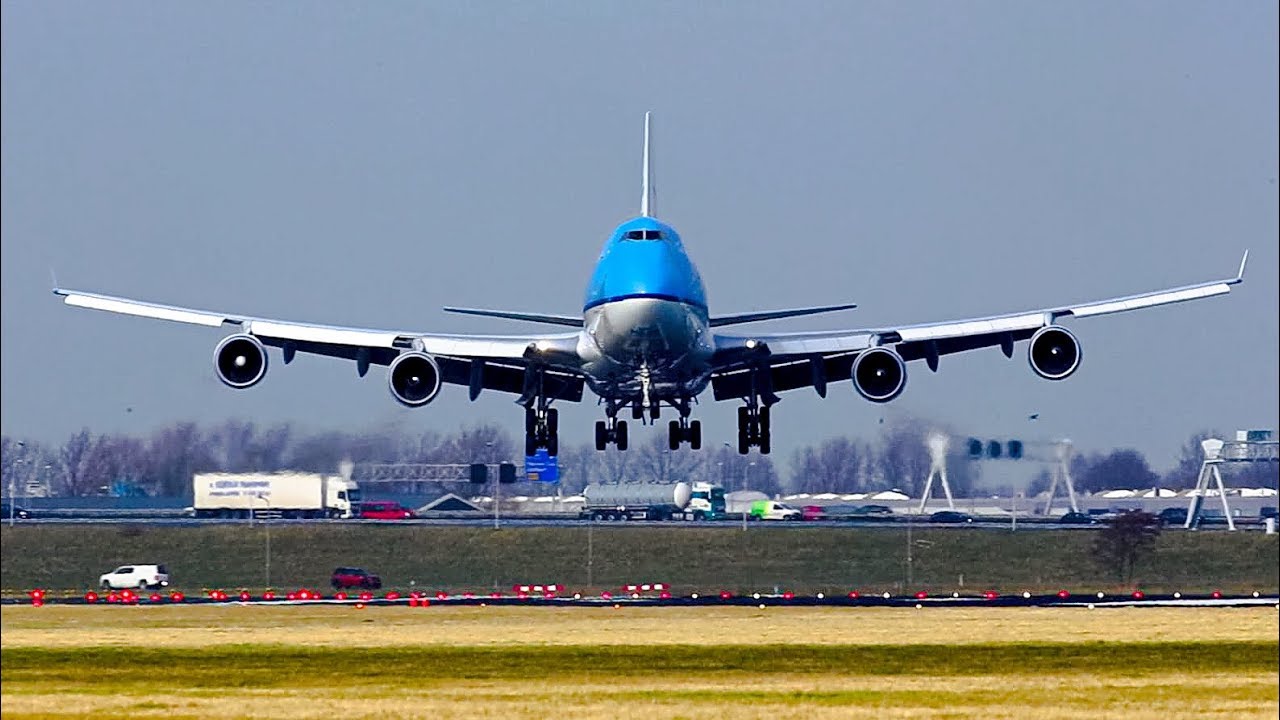 CROSSWIND, BOEING, 747, 777, 787 POLDERBAAN LANDINGS.