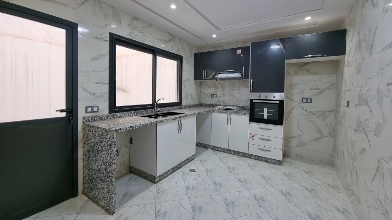 دوبليكس ممتاز سفلي وفوقي و محل تجاري للبيع بفاس قرب مصحة الرازي DUPLEX À VENDRE À FÉS