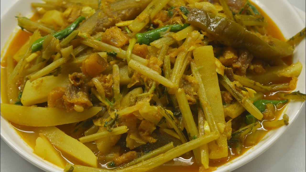 শুটকি দিয়ে মুলা শাকের ডাটা। শুটকি রেসিপি। Shutki recipe। Steam of radish with Dried Fish