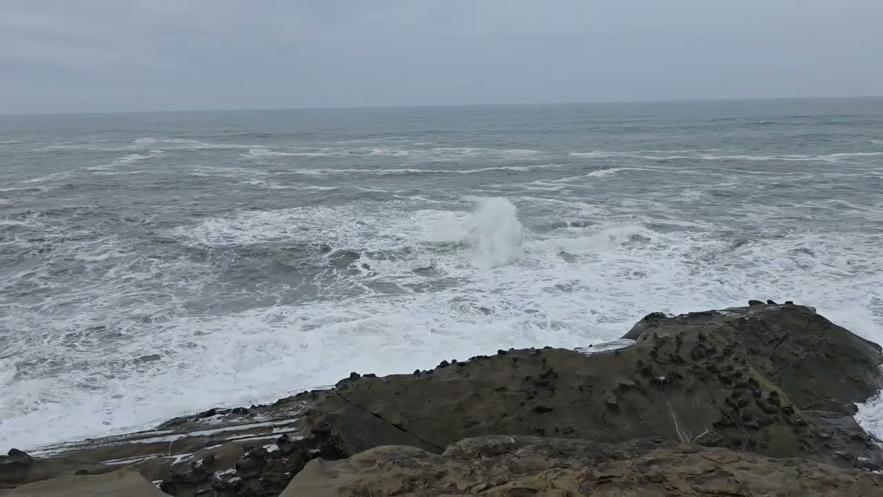 Mesmerizing waves on Valentines Day 
