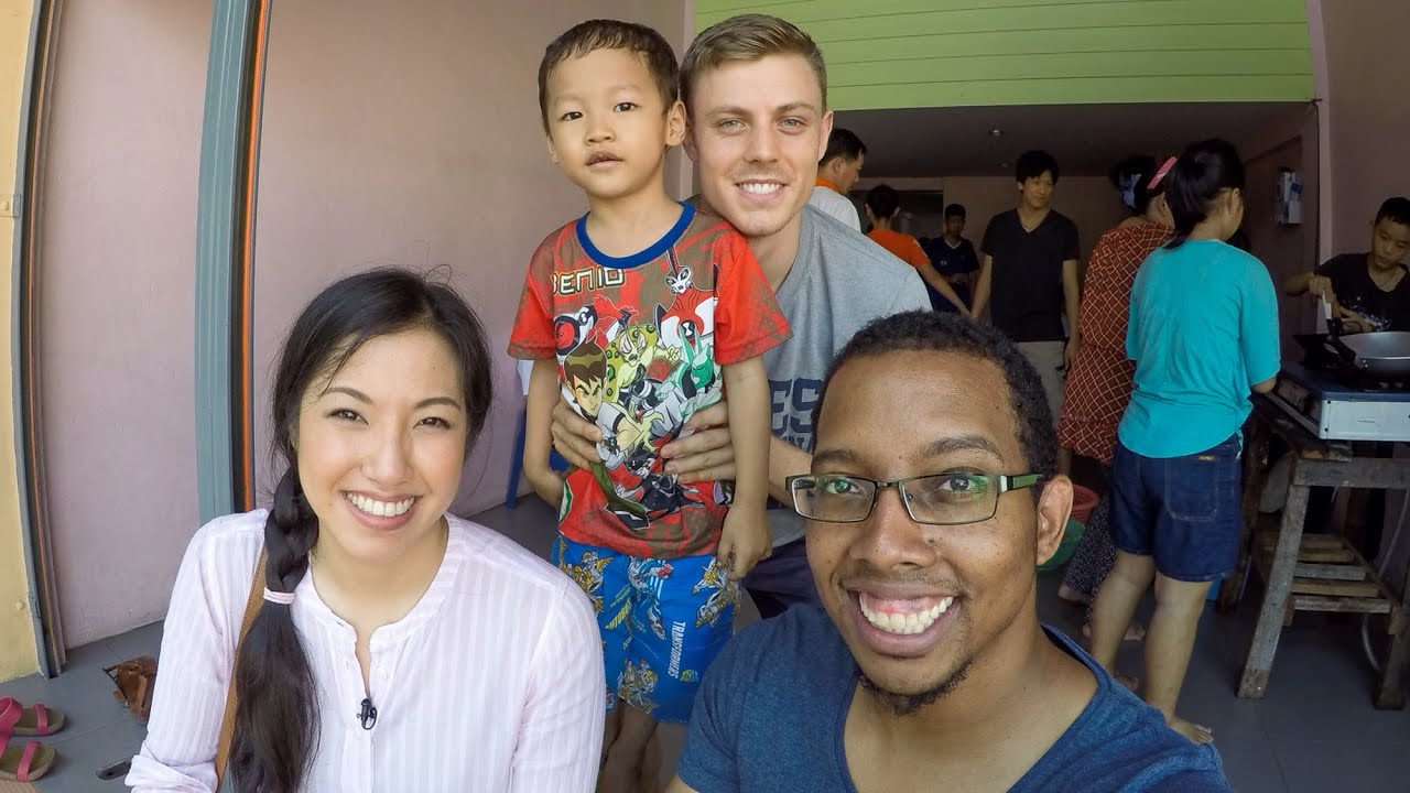 Caring Through Cooking: Pai visits Courageous Kitchen!