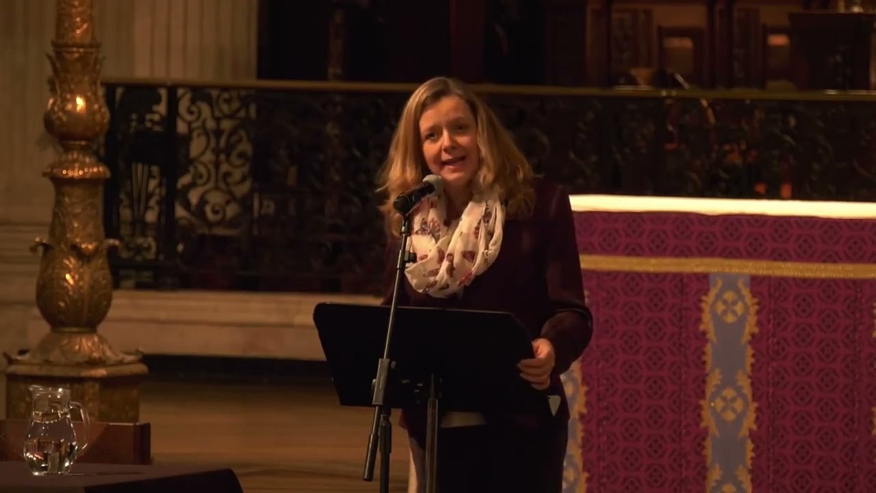Scandal and Glory: The Cross in the Bible and Poetry - Paula Gooder & Mark Oakley (2018)