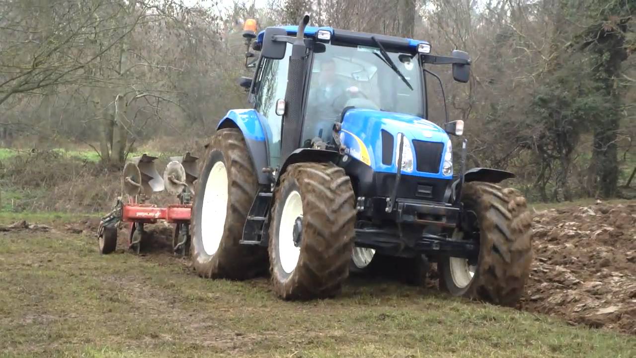 New Holland T6030 Ploughing near Newtownstewart in Northern Ireland