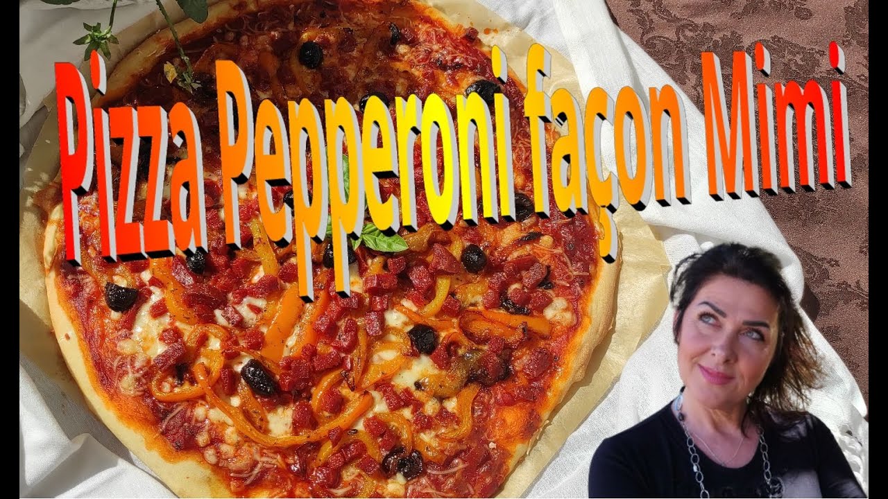 Pizza Pepperoni by Mimi