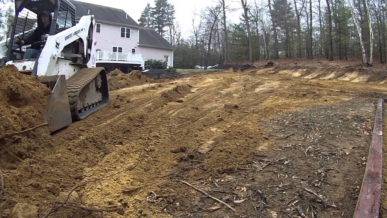 Bobcat T300 Pushing Fill