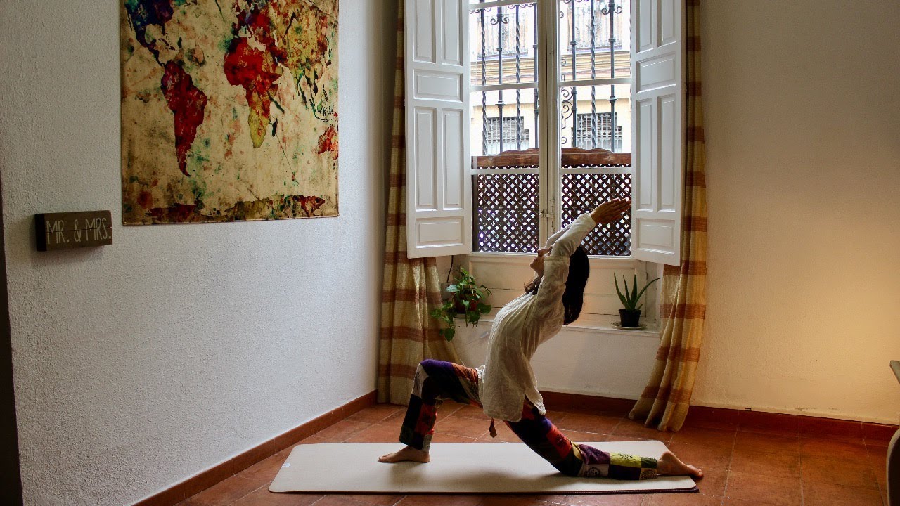 Clase de Yoga Meditativo, energía lunar.
