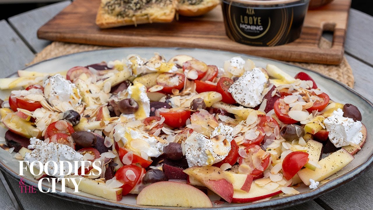 Salade geitenkaas met kaasbrood | Foodies & The City
