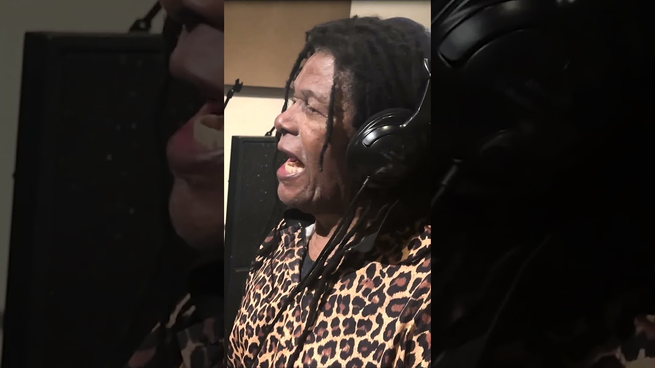 legendary reggae roots artist Winston Jarrett recording an exclusive dubplate !