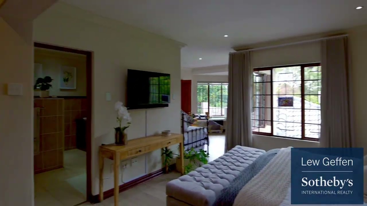 Property For sale in Northcliff for R3 850 000