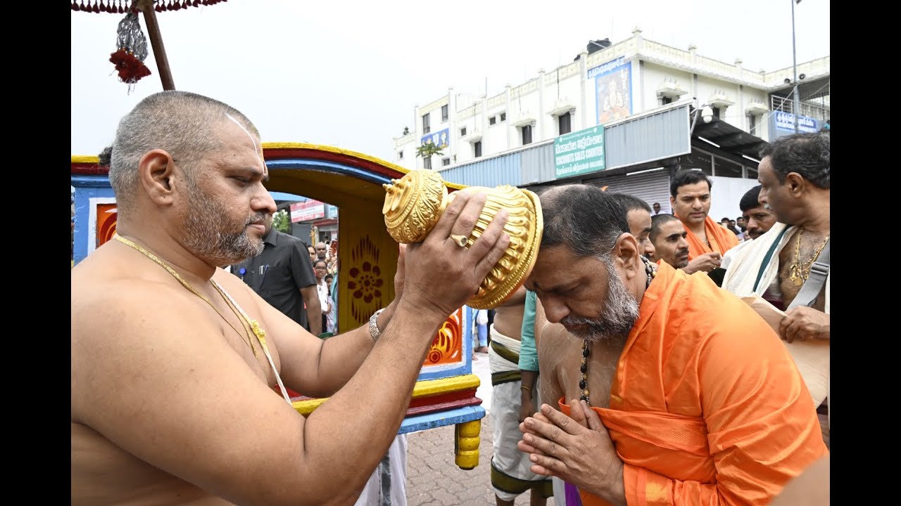 Sri Subudhendra Teertha Swamiji visits Tirumala - TTD Honours - 22.11.2023