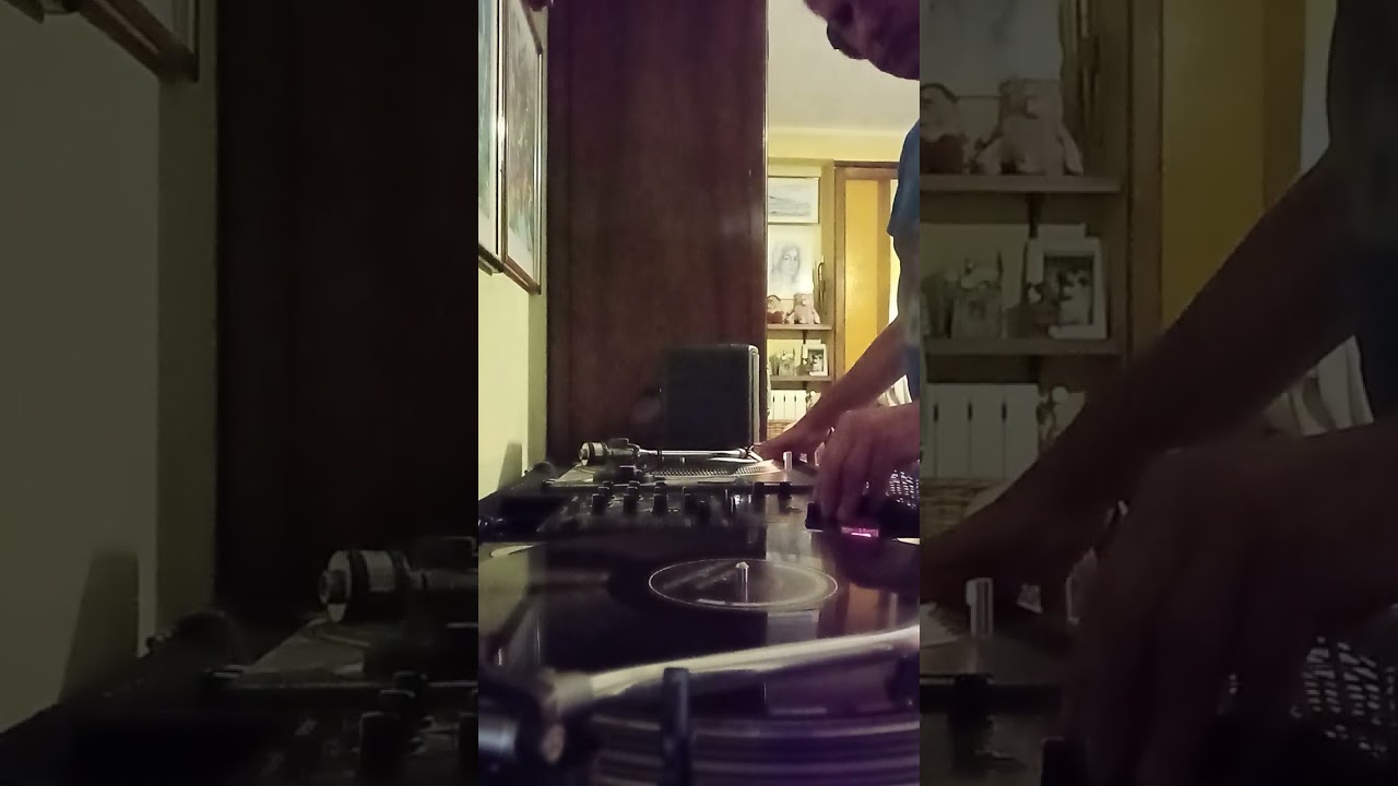 djset at home frame n.527 #djset #onlyvinyl #housemusic #djftee 