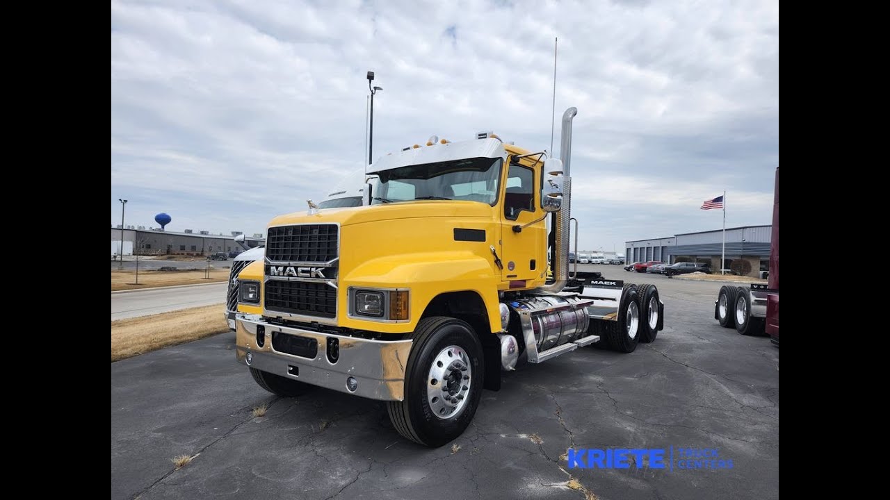 YELLOW 2026 MACK PI64T PINNACLE DAY CAB - Kriete Truck Centers | Stock Number: PI018462