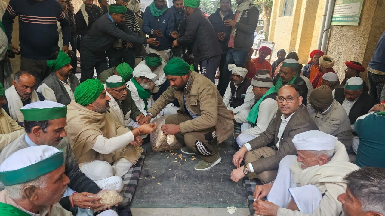 गन्ना किसानों की स्वीकृत प्रजाति भी नहीं ली जा रही डिप्टी केन कमिश्नर मेरठ क्या बोले