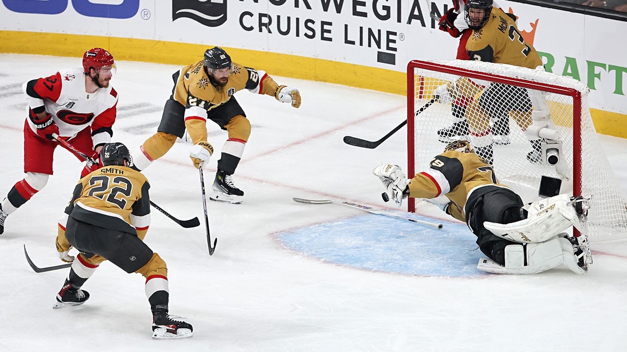 Hart with an incredible DIVING SAVE in Game 6