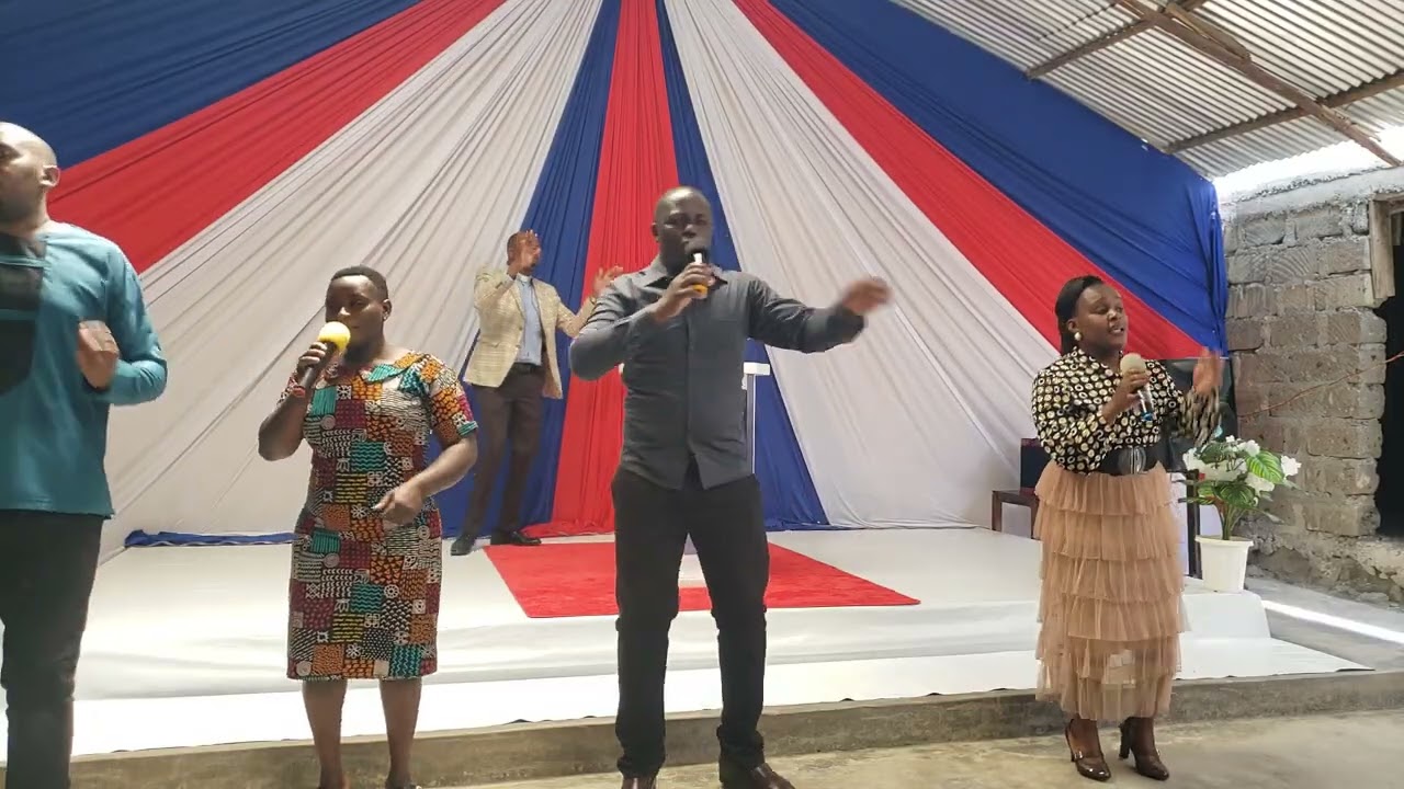 Praising and exalting moment- kama wampenda Yesu/ Yesu ni wangu wauzima/ Yahweh Yahweh