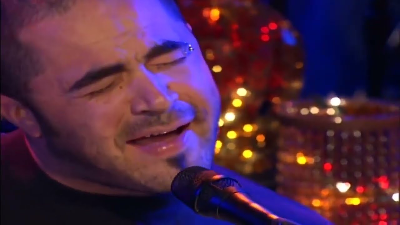 Staind - Outside (Acoustic Live, 2002) [HD]