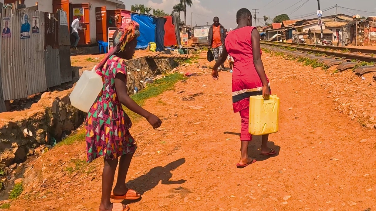 Slow Walk Through a Lively Humble African Neighborhood 🌍🇺🇬UGANDA