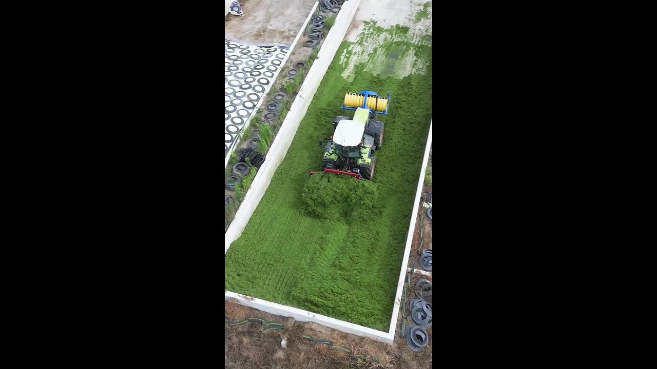 MDE Falcon 14 ft Folding Push Off Fork | mortonequipment.com #construction #agriculture