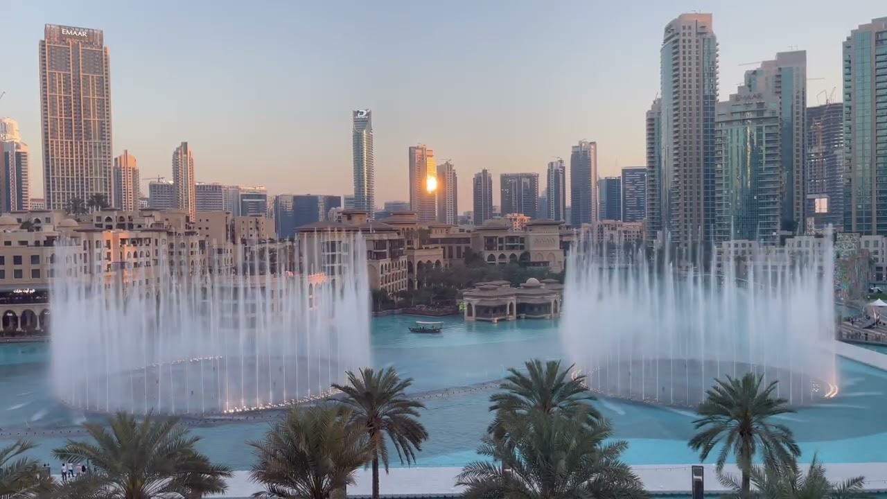 DUBAI FOUNTAIN IS BACK!