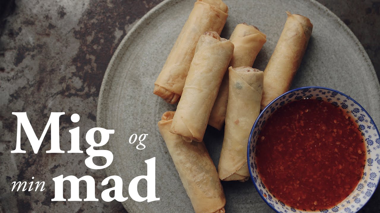 Hjemmelavet forårsruller med sød chilisauce | Foodfanatic