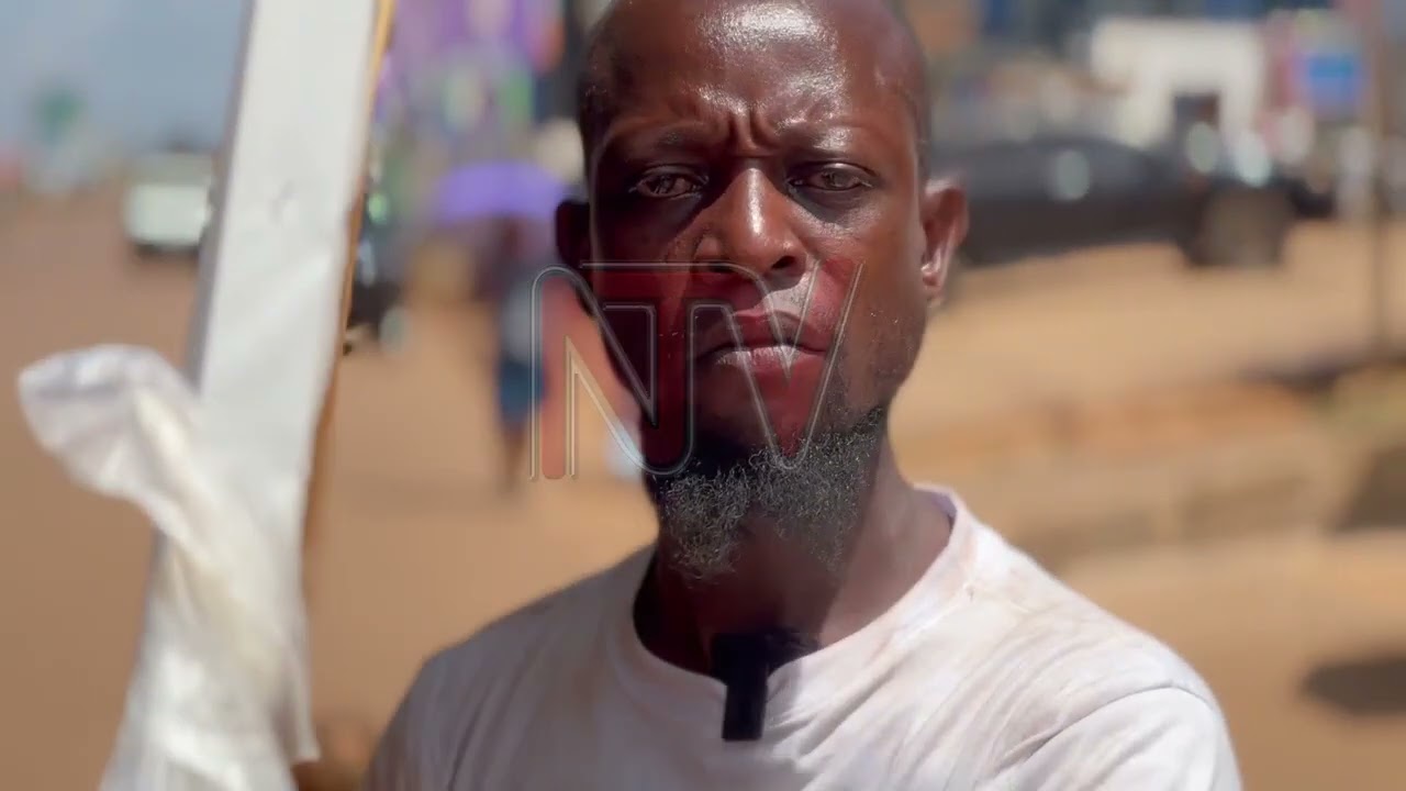 ZUNGULU:  Poliisi gy'ekomye okukuba ttiyagaasi mu bantu, n'emiggo, nabo  okuyiiya obukodyo