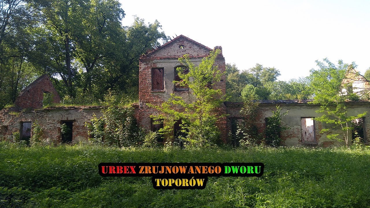 Zrujnowany XVIII wieczny dw&oacute;r topor&oacute;w