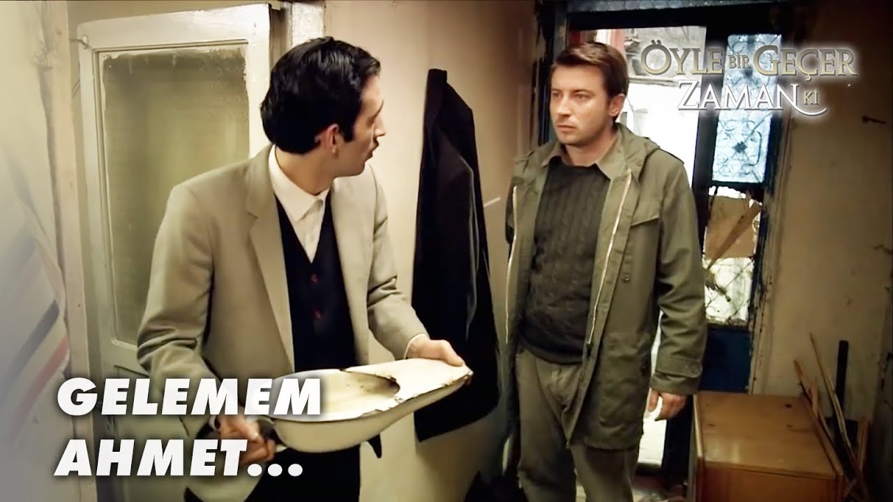 Ahmet, Resul'ün Annesinin Durumunu Öğrendi... - Öyle Bir Geçer Zaman Ki Özel Klip