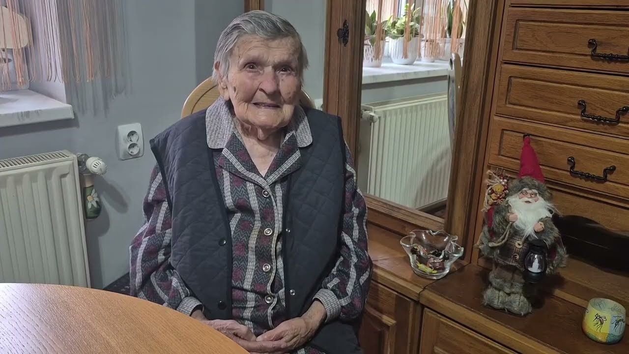 Maria Kinczler, erzählt ihre schwere Geschichte aus der Sowjetunion.