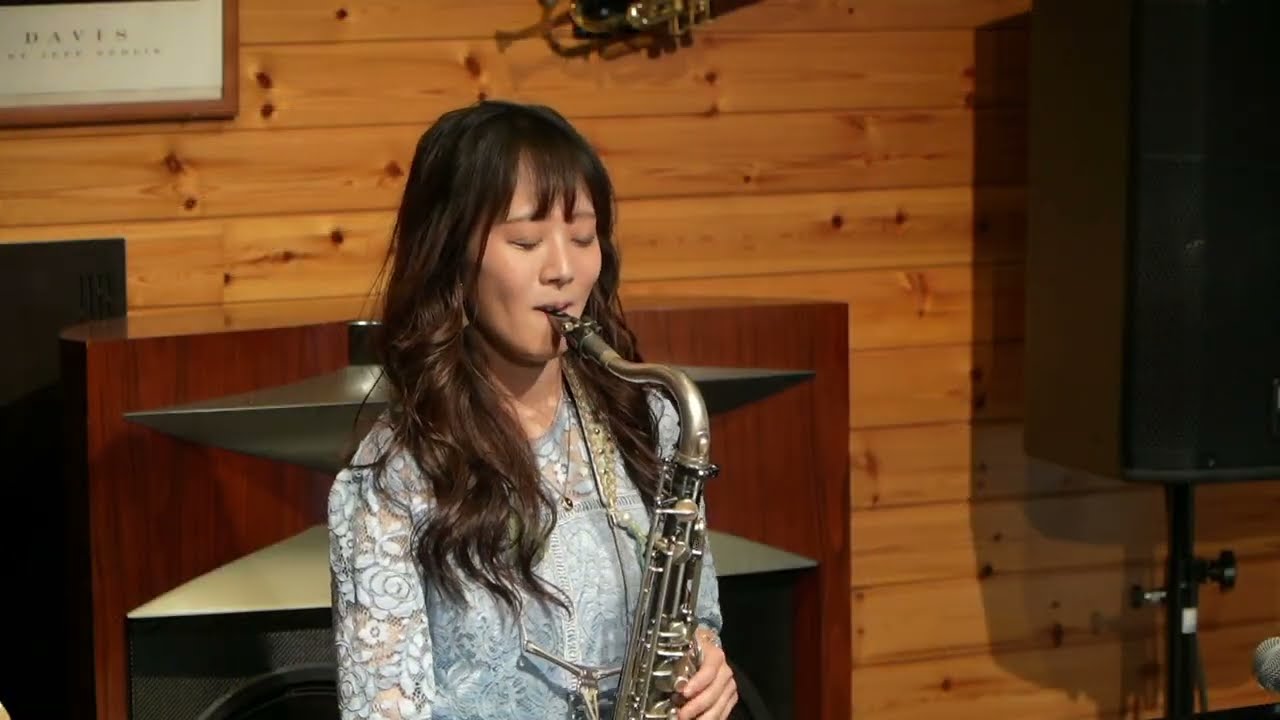 Sky Tree  /  米沢美玖  at korpokkur