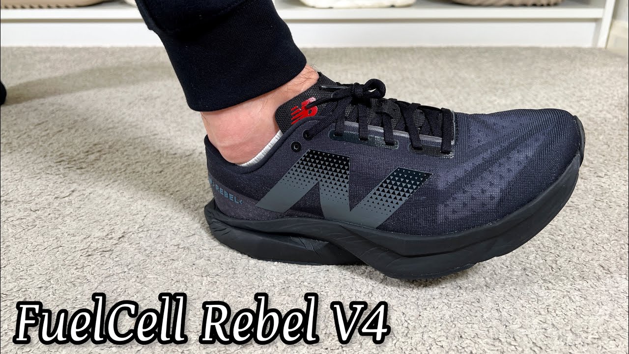 Обзор и фото New Balance Fuelcell Rebel V4 на ногах.
