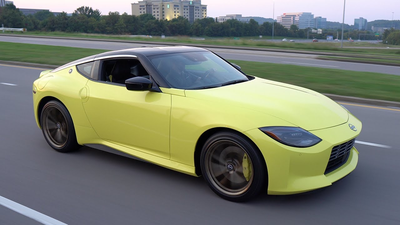 The 2023 Nissan Z Spotted on Public Streets! [First in World]