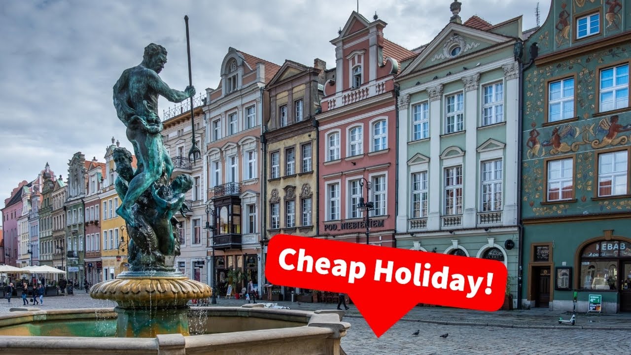 How To Find A Cheap Holiday |  Poznan Travel Photography Vlog
