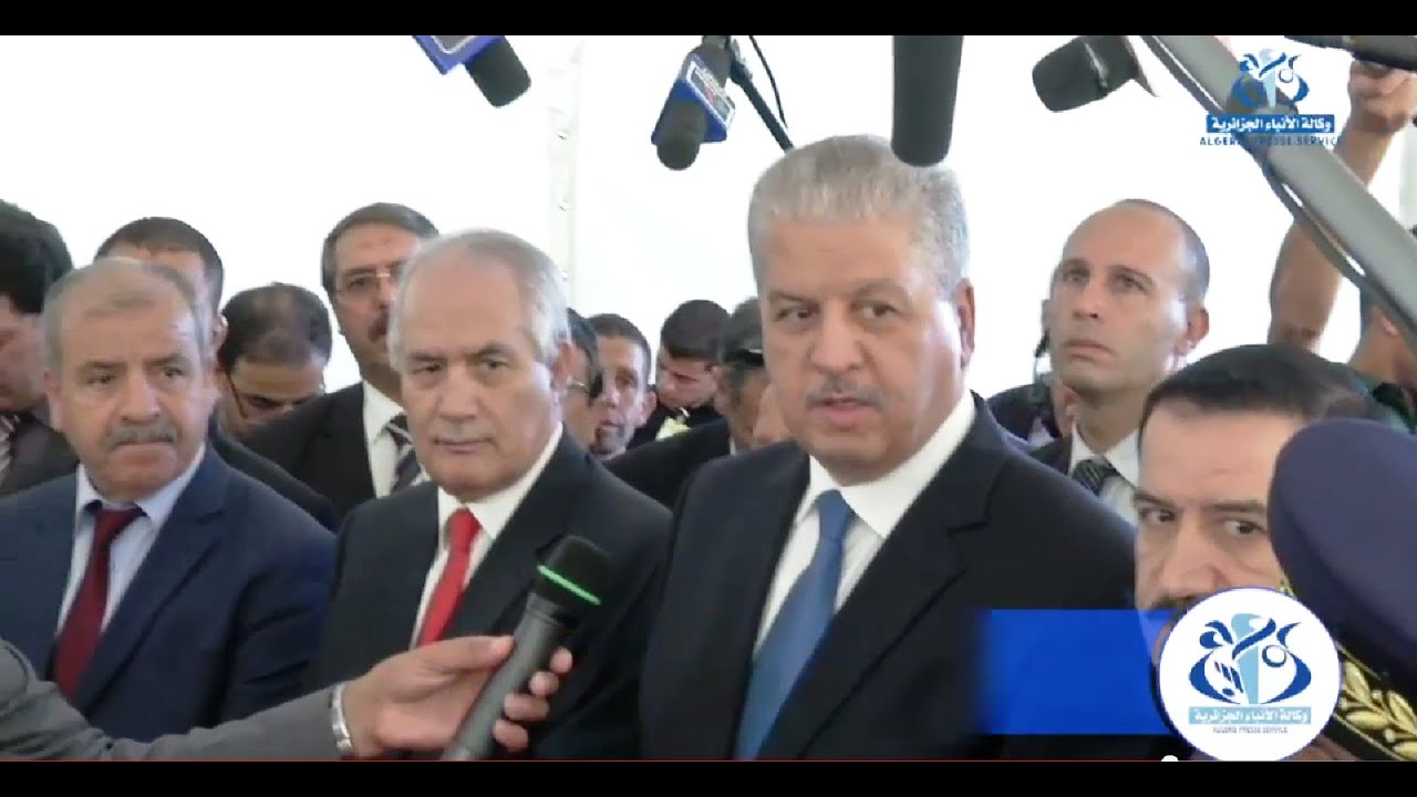 الوزير الأول في زيارة عمل وتفقد بالجزائر العاصمة