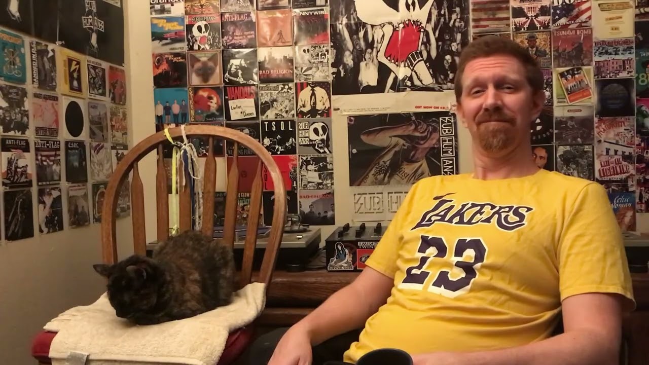 Shnootz - Reaction Video (Tori Amos - Not the Red Baron)