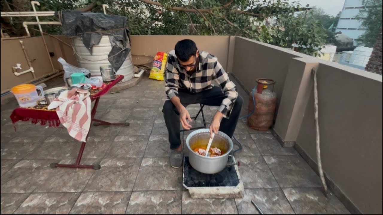 Cooking Authentic Rajasthani LaaL MaaS🌶️🔥 |Cooking Vlog👨‍🍳🍽️