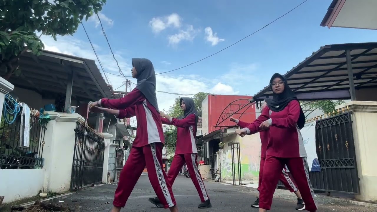 Tugas PJOK kelompok 4 (hanya perempuannya); Senam Poco-Poco