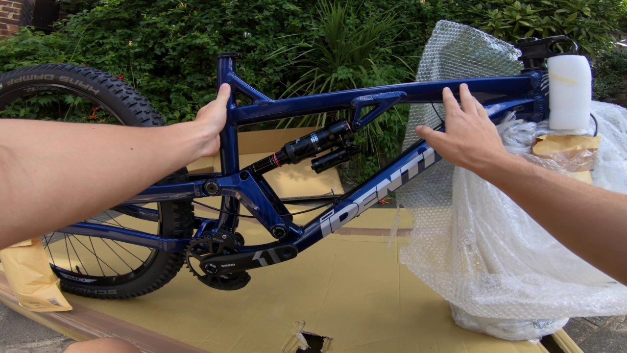 Unboxing my new 2020 dream bike!